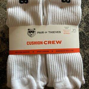Pair of Thieves White Cushion Crew Socks - 6 Pack NEW
